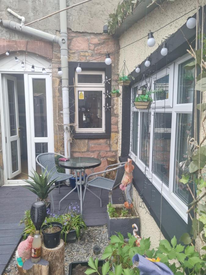 Nanny Bambi'S Highland Hoose Apartamento Inverness Exterior foto
